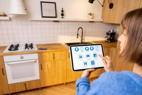 Akıllı Ev Otomasyon Sistemleri Günlük Hayatı Nasıl Kolaylaştırır?